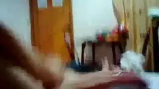 عري تام: نجوم أفلام المثلية الجنسية في مشهد جنسي صريح