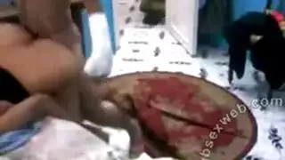أسخن سكس جماعي عربي مع شلة أصحاب شغالين نيك في جوز موزز شراميط الفتيات العربيات الإباحية الساخنة